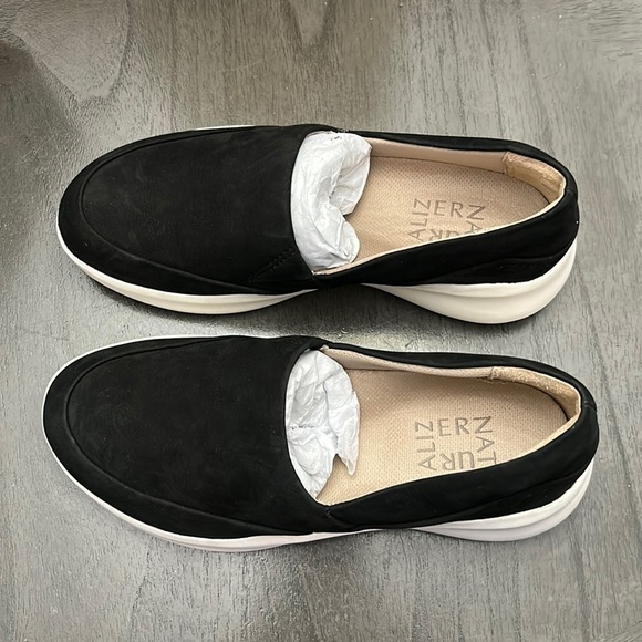 Naturalizer Slip-On Leather Sneakers - Ease NBCK - Picture 7 of 11
